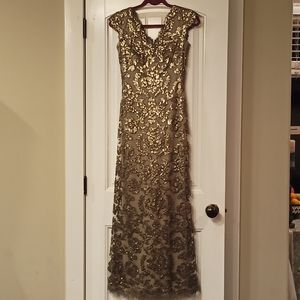 TADASHI SHOJI Petite Silver/Gray Embroidered Sequined Evening Gown